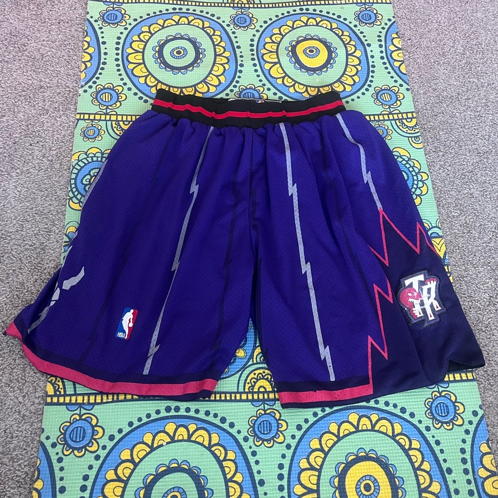Toronto Raptors Vintage NBA Basketball Shorts